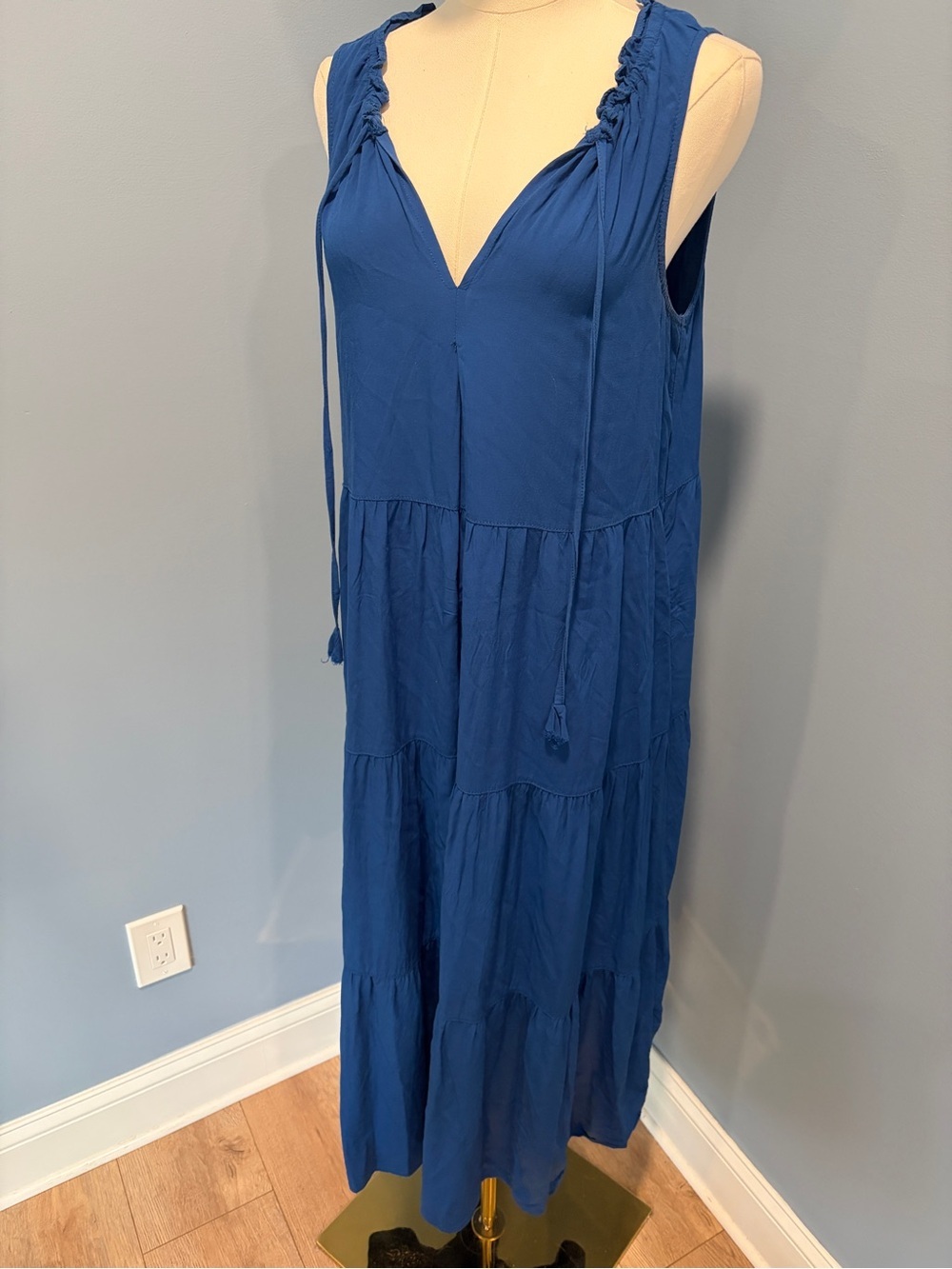Max Studio Blue Tiered Maxi Dress Medium Sleeveless Boho Cottagecore - Picture 4 of 11